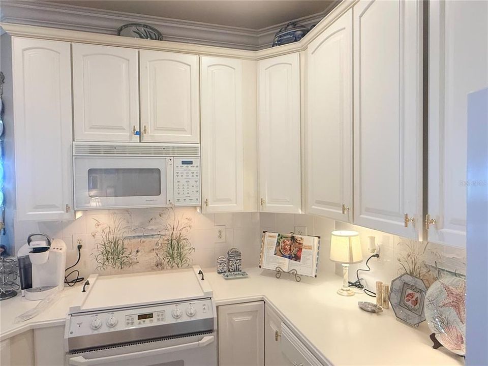 For Sale: $1,495,000 (3 beds, 3 baths, 1889 Square Feet)