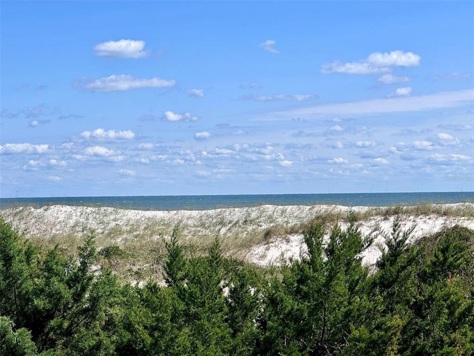 For Sale: $1,495,000 (3 beds, 3 baths, 1889 Square Feet)