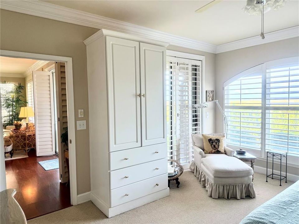 For Sale: $1,495,000 (3 beds, 3 baths, 1889 Square Feet)