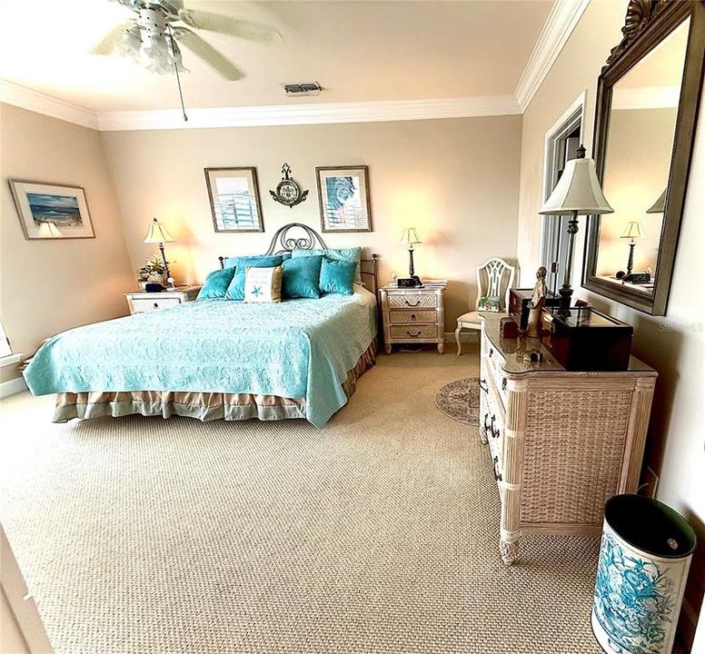 For Sale: $1,495,000 (3 beds, 3 baths, 1889 Square Feet)