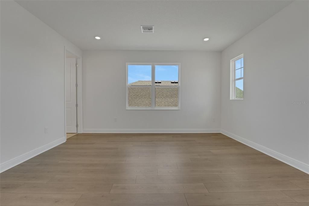 For Sale: $685,000 (4 beds, 4 baths, 3099 Square Feet)