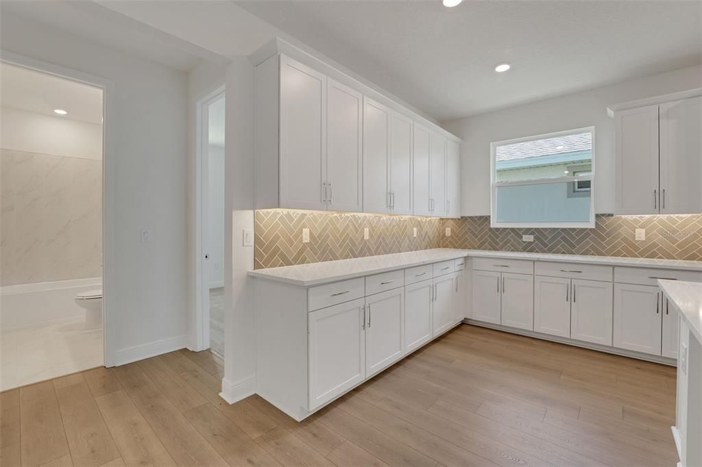 For Sale: $685,000 (4 beds, 4 baths, 3099 Square Feet)