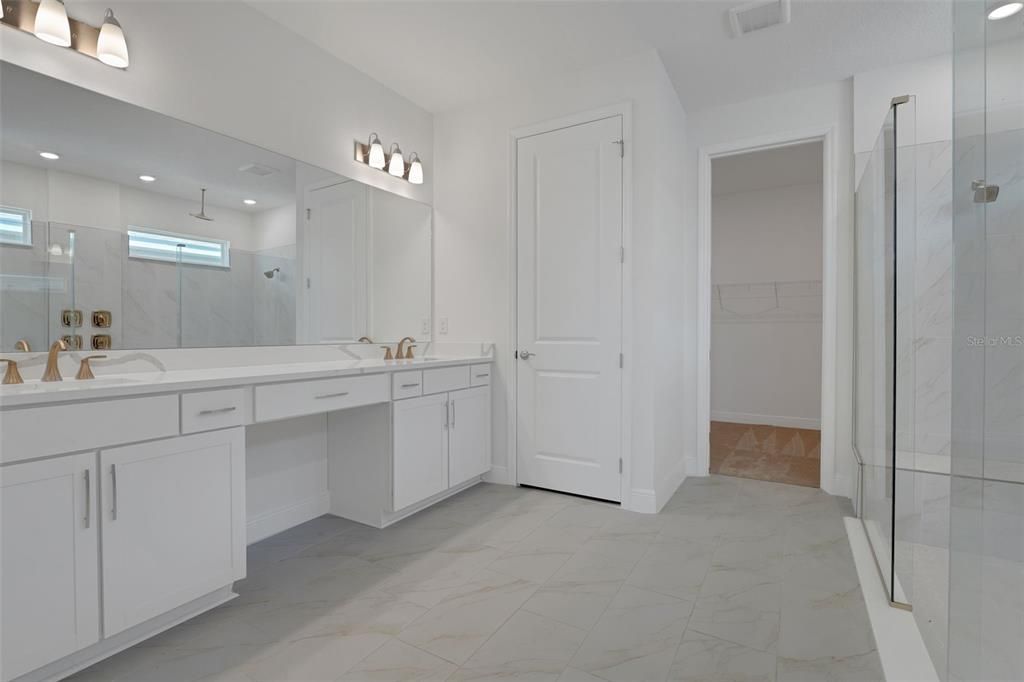 For Sale: $685,000 (4 beds, 4 baths, 3099 Square Feet)