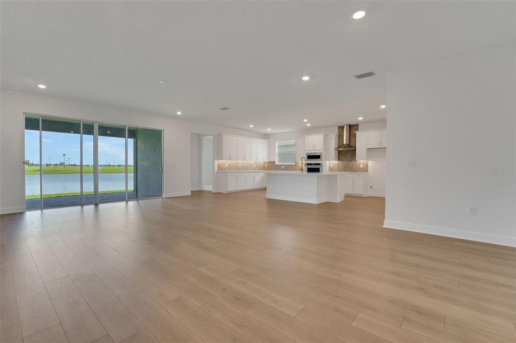 For Sale: $685,000 (4 beds, 4 baths, 3099 Square Feet)