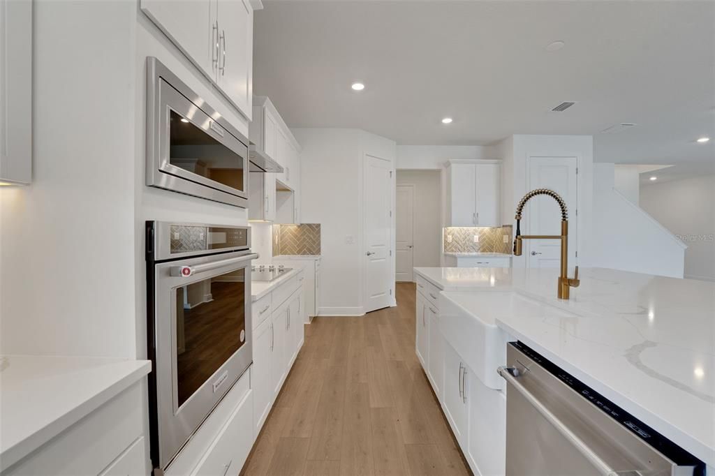 For Sale: $685,000 (4 beds, 4 baths, 3099 Square Feet)