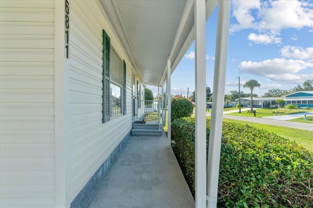 Active With Contract: $170,000 (2 beds, 2 baths, 1000 Square Feet)