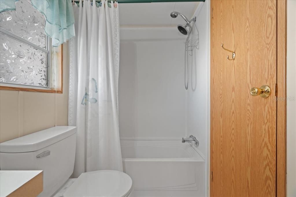 Active With Contract: $170,000 (2 beds, 2 baths, 1000 Square Feet)