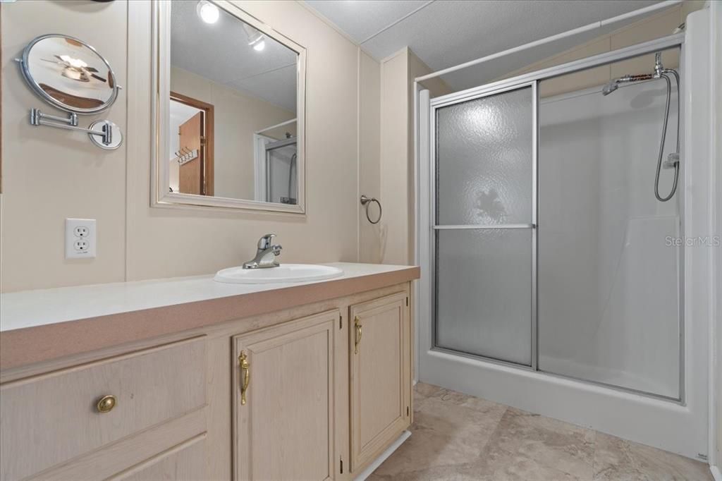 Active With Contract: $170,000 (2 beds, 2 baths, 1000 Square Feet)