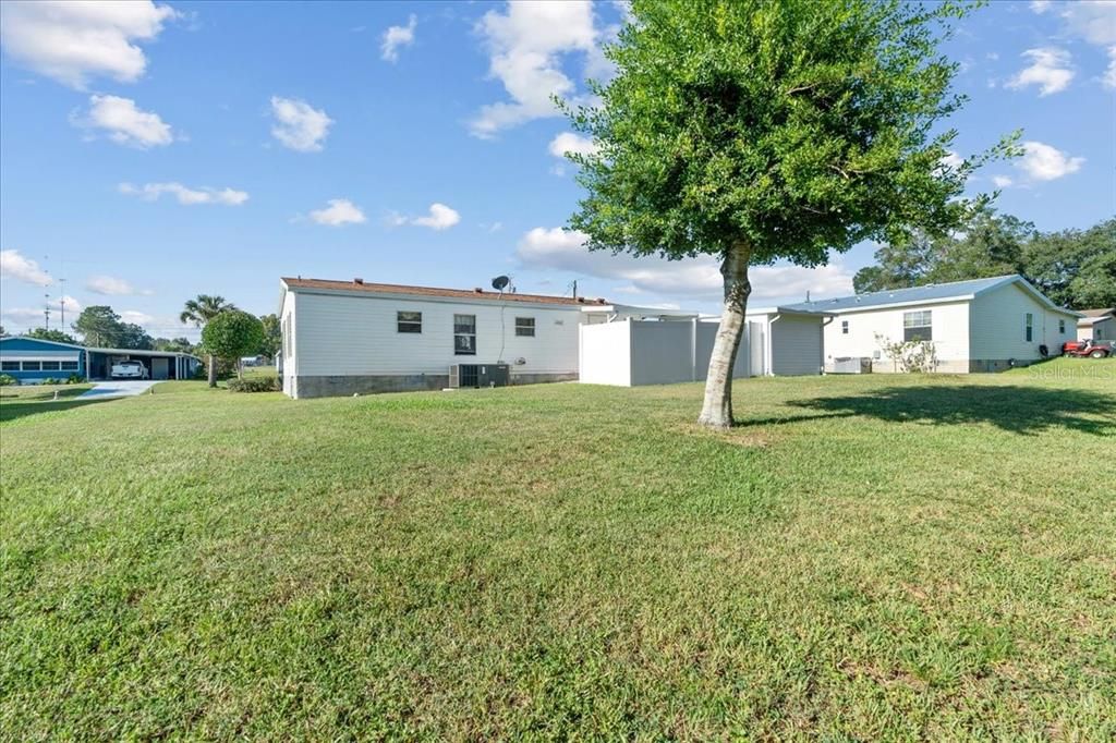 Active With Contract: $170,000 (2 beds, 2 baths, 1000 Square Feet)