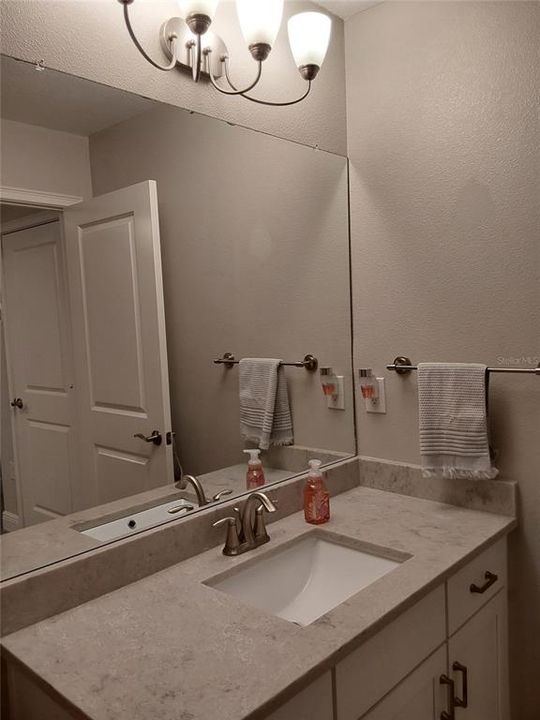 待售: $435,000 (3 贝兹, 2 浴室, 1667 平方英尺)