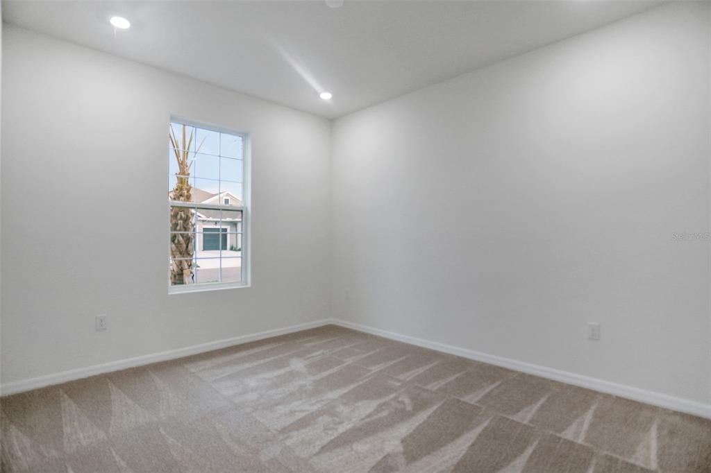 En Venta: $619,900 (6 camas, 3 baños, 3550 Pies cuadrados)