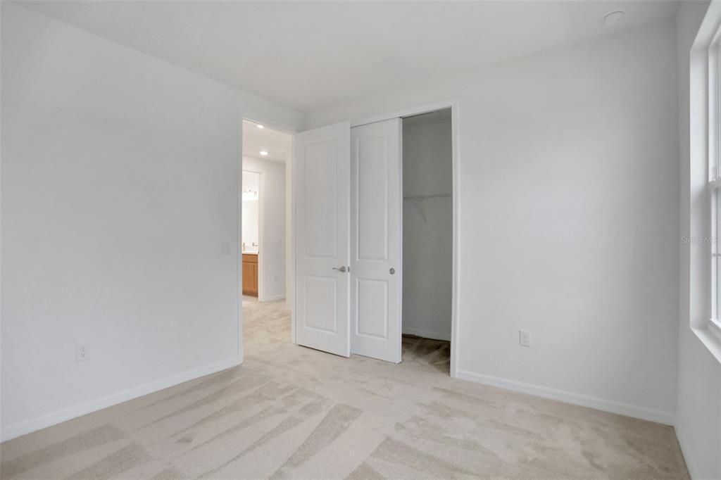 En Venta: $619,900 (6 camas, 3 baños, 3550 Pies cuadrados)