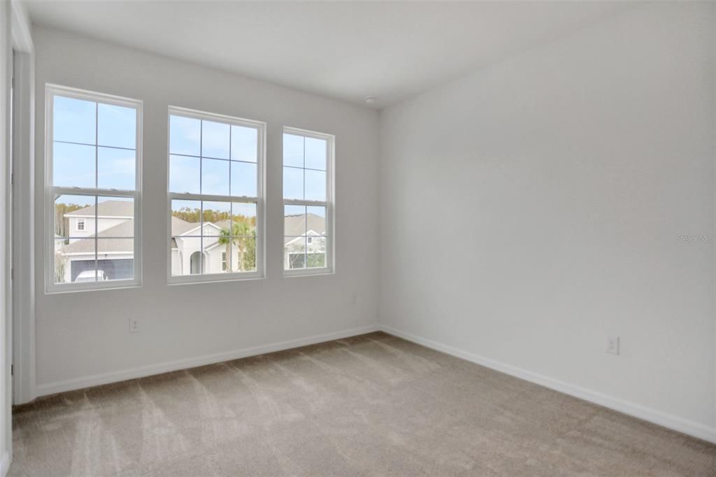 En Venta: $619,900 (6 camas, 3 baños, 3550 Pies cuadrados)