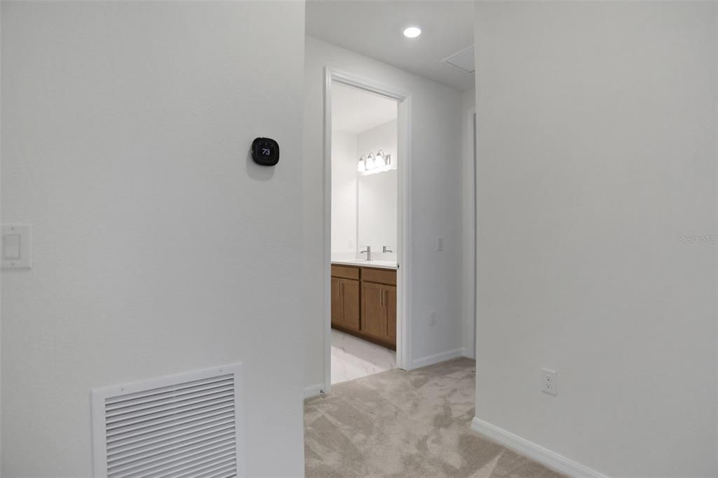 En Venta: $619,900 (6 camas, 3 baños, 3550 Pies cuadrados)