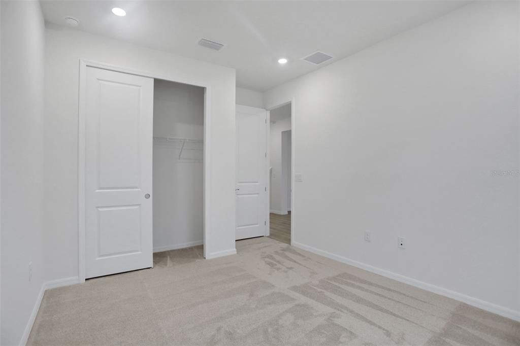 En Venta: $619,900 (6 camas, 3 baños, 3550 Pies cuadrados)