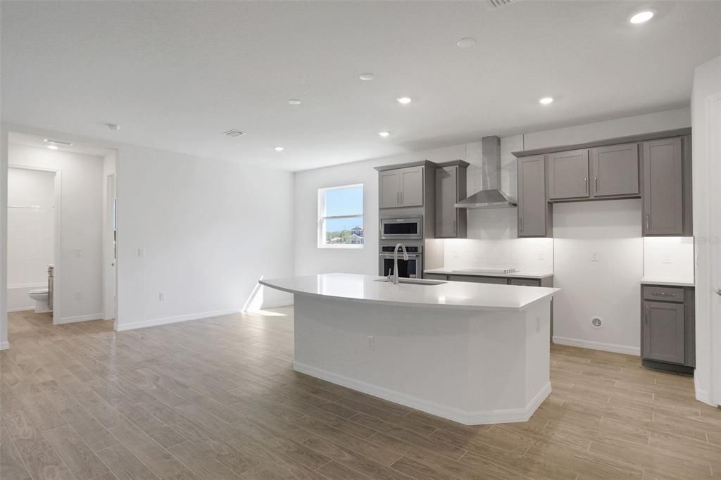 待售: $599,990 (4 贝兹, 3 浴室, 2687 平方英尺)