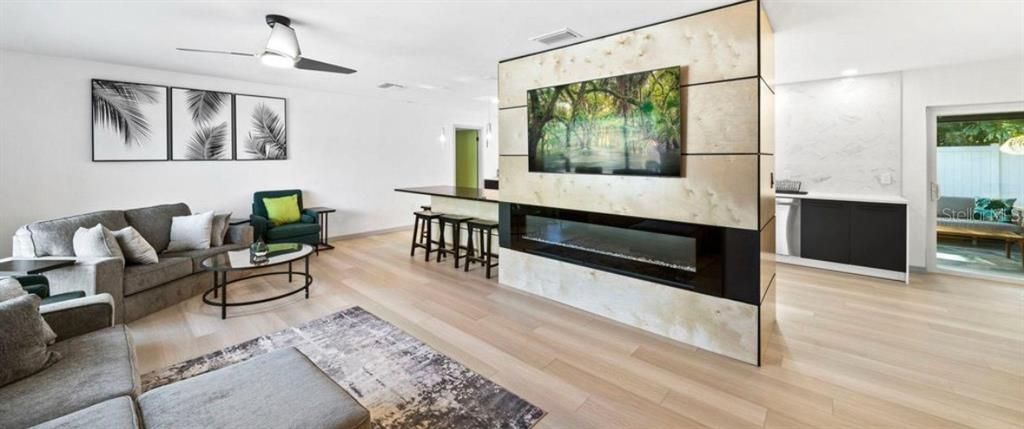 For Rent: $4,500 (3 beds, 2 baths, 1626 Square Feet)