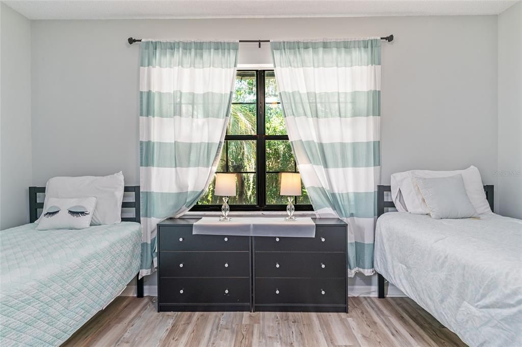 В аренду: $3,950 (3 спален, 2 ванн, 1994 Квадратных фут)