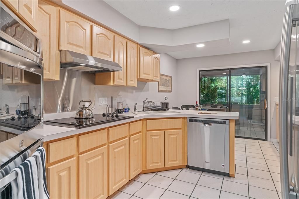 В аренду: $3,950 (3 спален, 2 ванн, 1994 Квадратных фут)