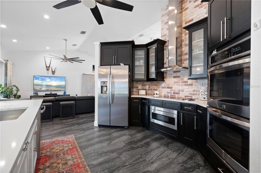 На продажу: $1,399,000 (4 спален, 3 ванн, 2603 Квадратных фут)