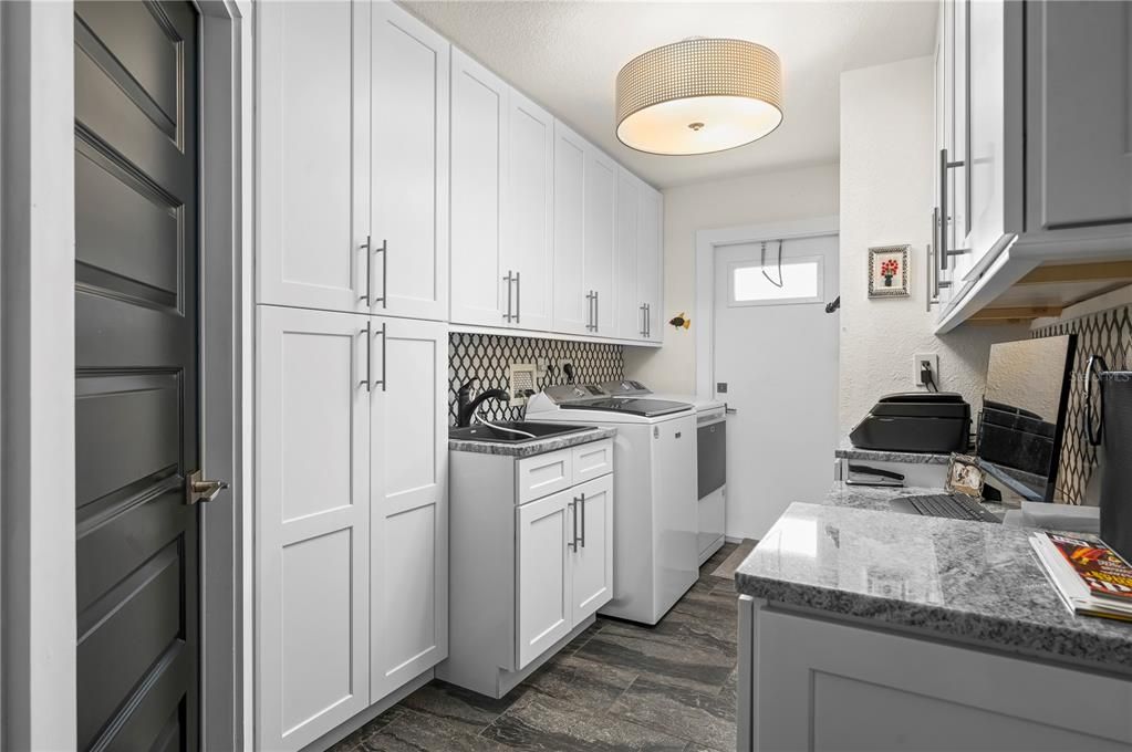 На продажу: $1,399,000 (4 спален, 3 ванн, 2603 Квадратных фут)