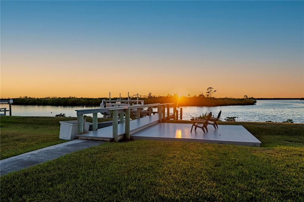 На продажу: $1,399,000 (4 спален, 3 ванн, 2603 Квадратных фут)