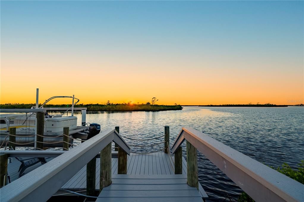 На продажу: $1,399,000 (4 спален, 3 ванн, 2603 Квадратных фут)