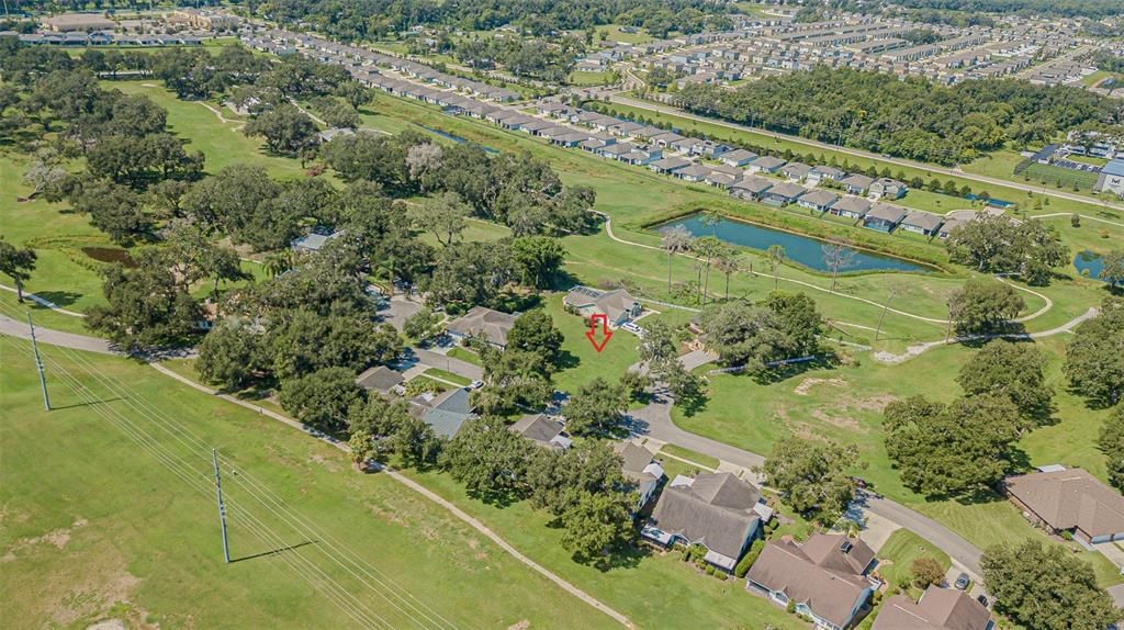 На продажу: $74,900 (0.23 acres)