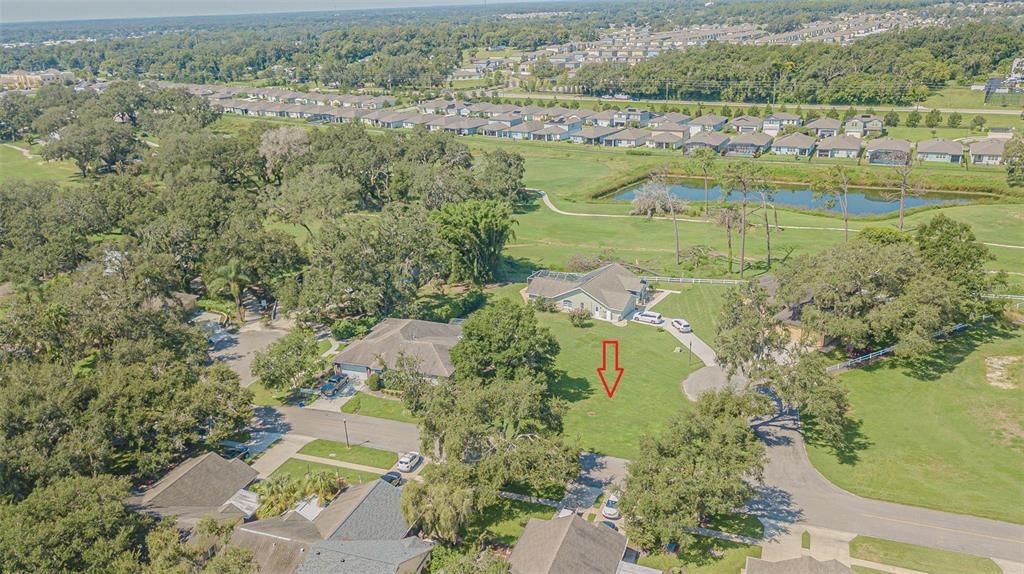 На продажу: $74,900 (0.23 acres)