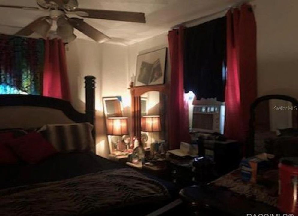 For Sale: $225,000 (3 beds, 1 baths, 1216 Square Feet)