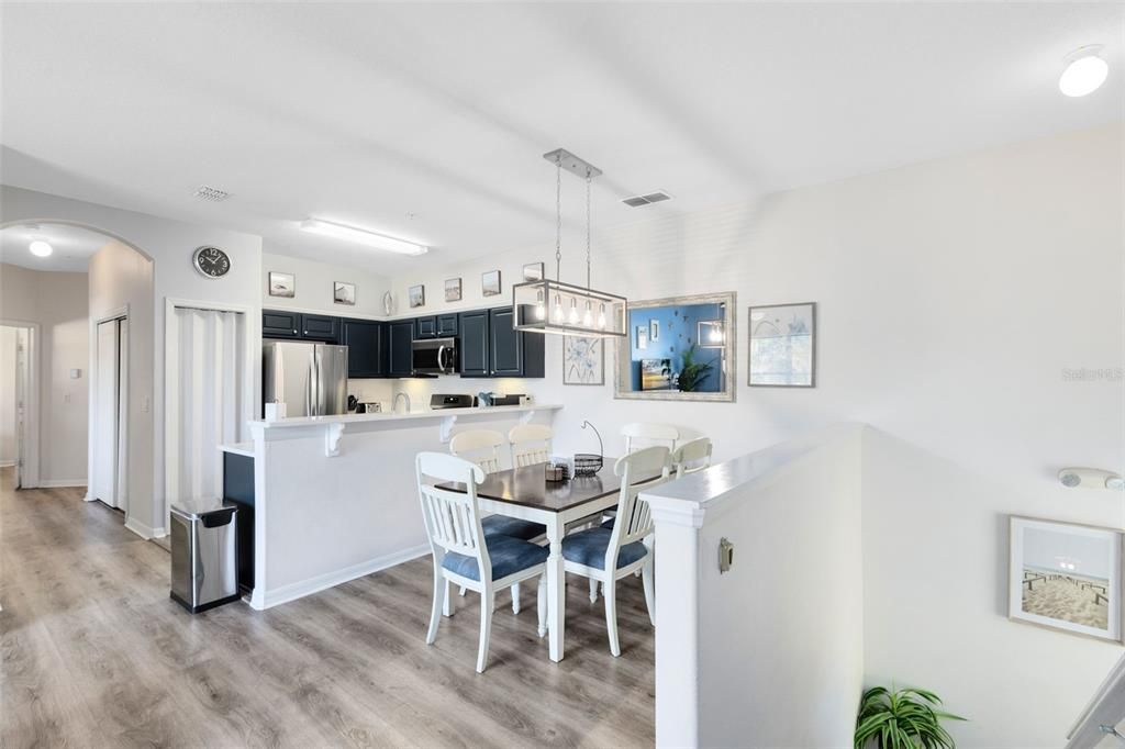 Active With Contract: $265,000 (2 beds, 2 baths, 1015 Square Feet)