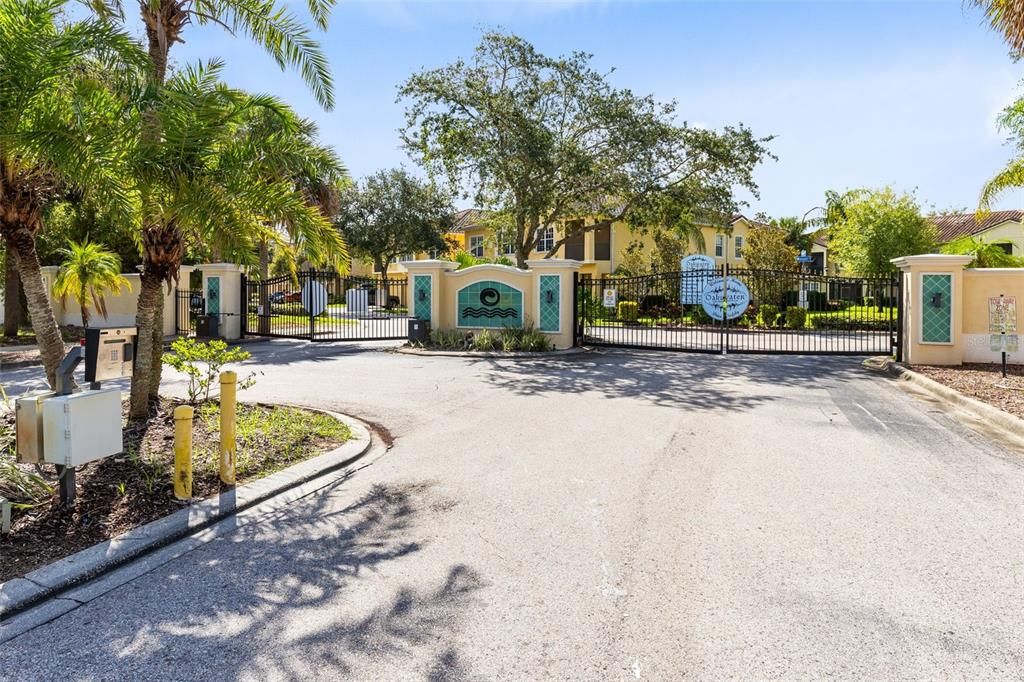 Active With Contract: $265,000 (2 beds, 2 baths, 1015 Square Feet)