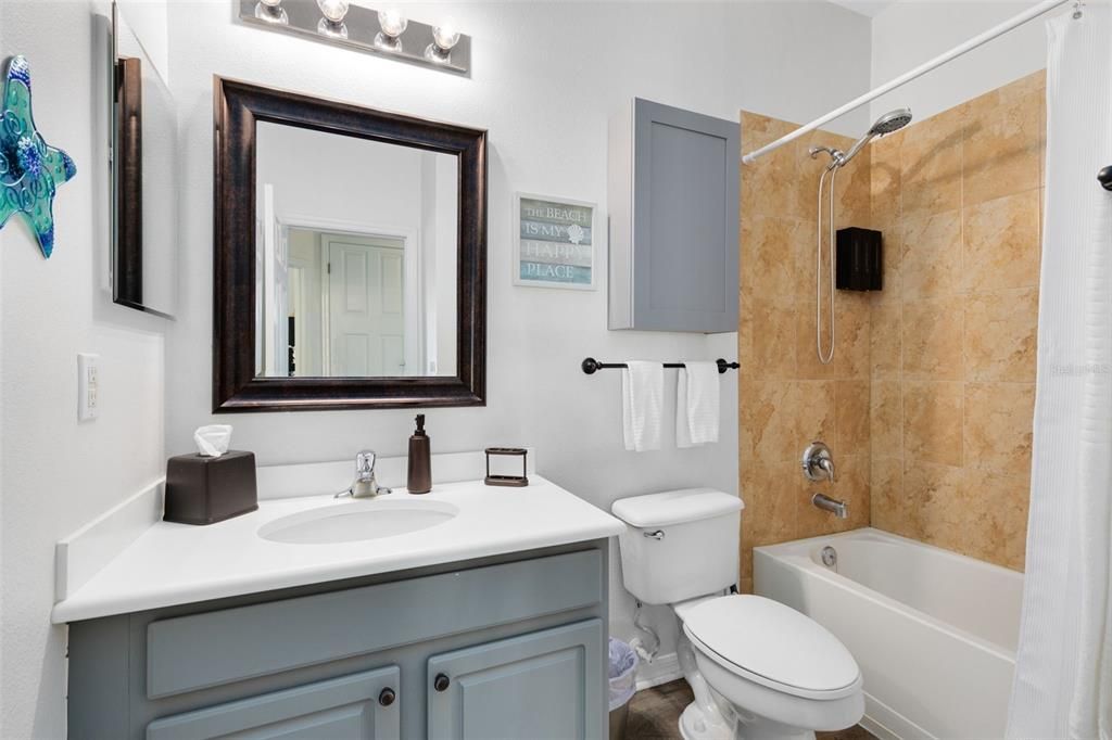 Active With Contract: $265,000 (2 beds, 2 baths, 1015 Square Feet)