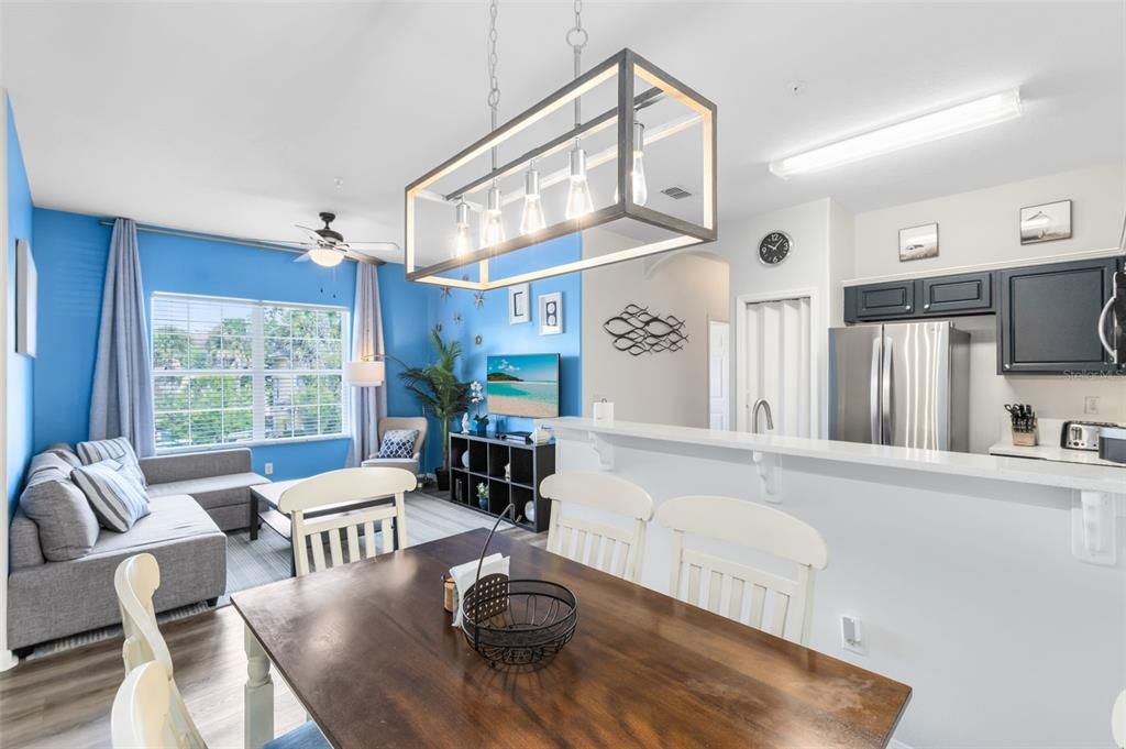 Active With Contract: $265,000 (2 beds, 2 baths, 1015 Square Feet)