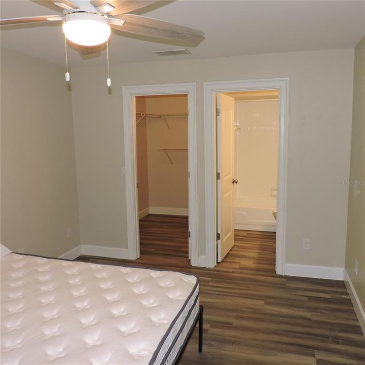 待售: $142,500 (2 贝兹, 2 浴室, 912 平方英尺)