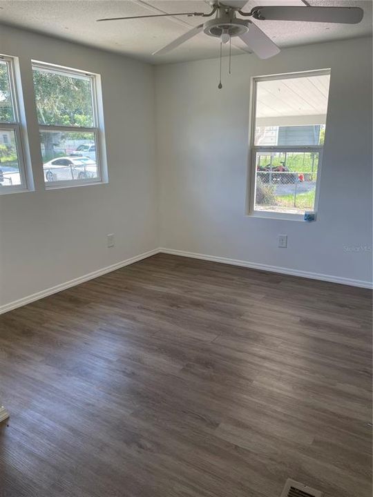 En Venta: $147,000 (2 camas, 2 baños, 924 Pies cuadrados)