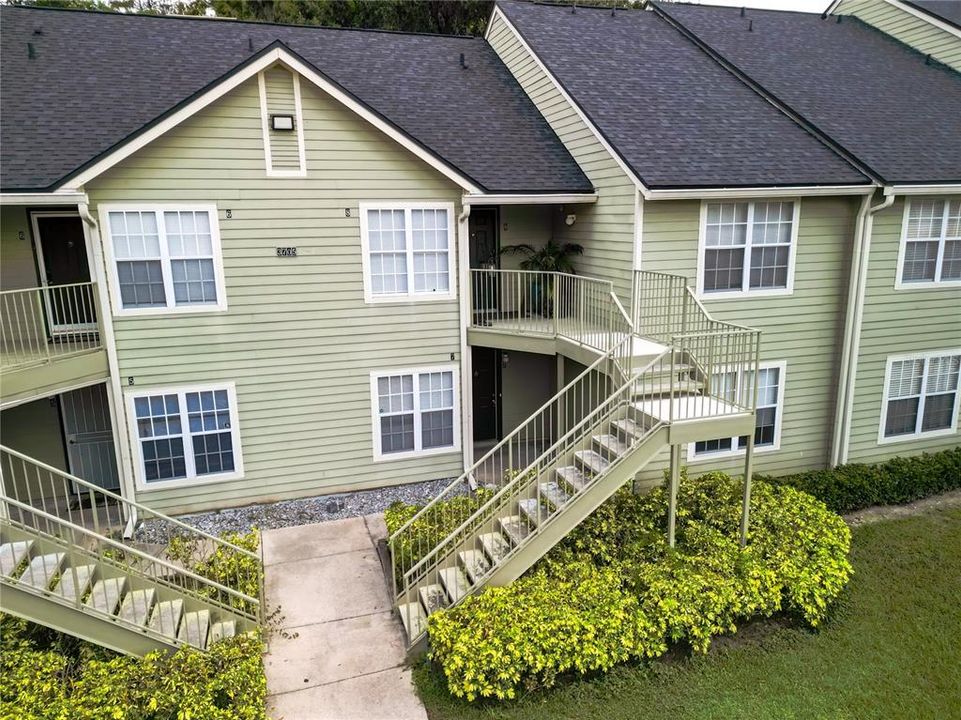 合同活跃: $175,000 (2 贝兹, 2 浴室, 1097 平方英尺)