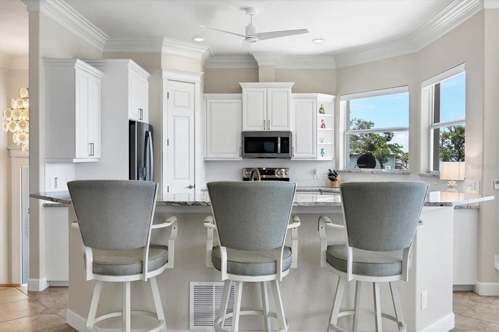 待售: $1,899,999 (3 贝兹, 2 浴室, 2504 平方英尺)