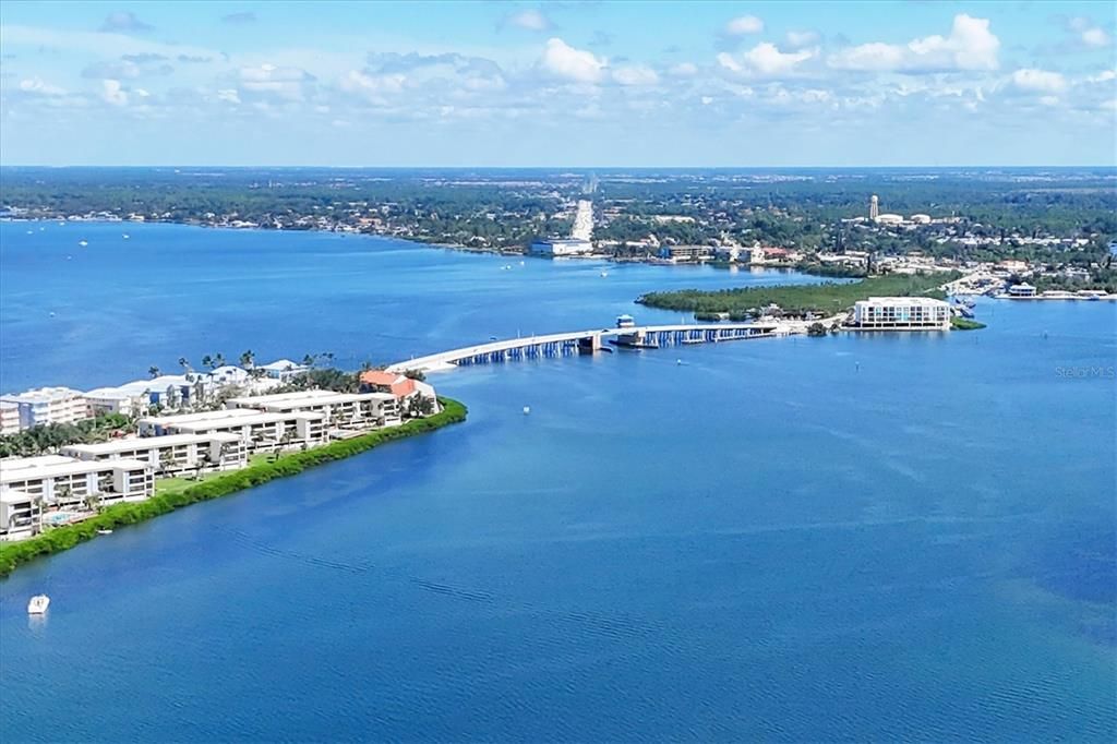 待售: $1,899,999 (3 贝兹, 2 浴室, 2504 平方英尺)