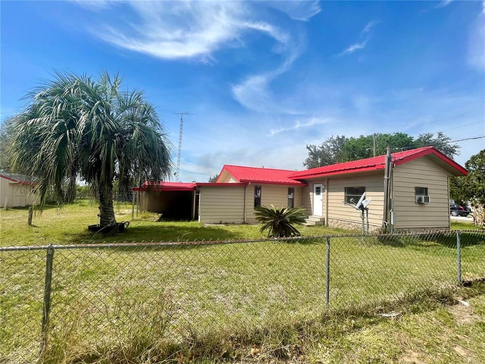 For Sale: $159,000 (2 beds, 1 baths, 1224 Square Feet)