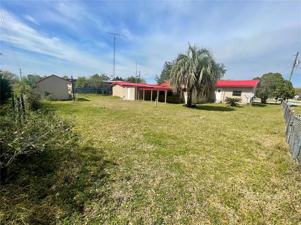 For Sale: $159,000 (2 beds, 1 baths, 1224 Square Feet)