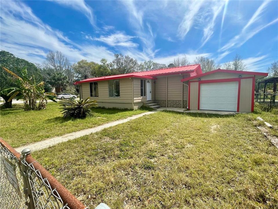 For Sale: $159,000 (2 beds, 1 baths, 1224 Square Feet)