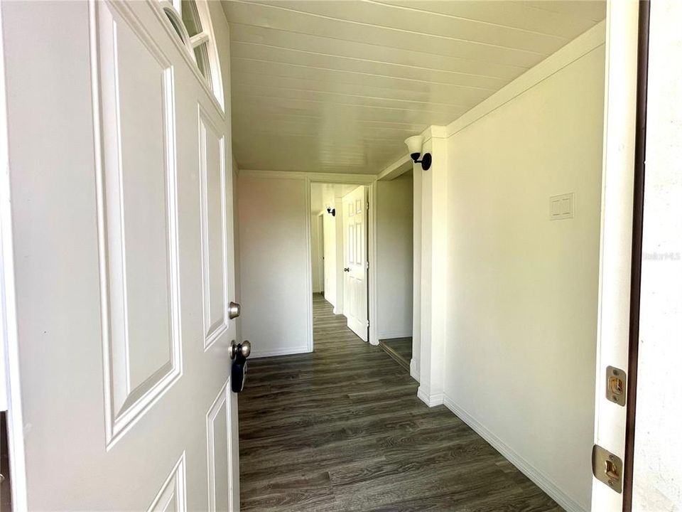 For Sale: $159,000 (2 beds, 1 baths, 1224 Square Feet)