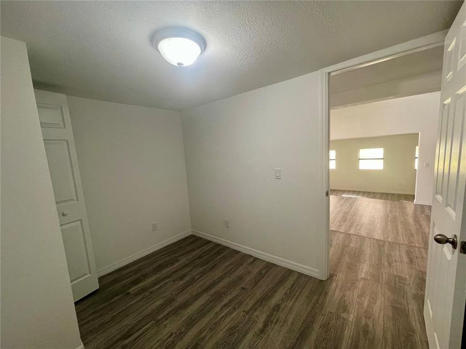 For Sale: $159,000 (2 beds, 1 baths, 1224 Square Feet)