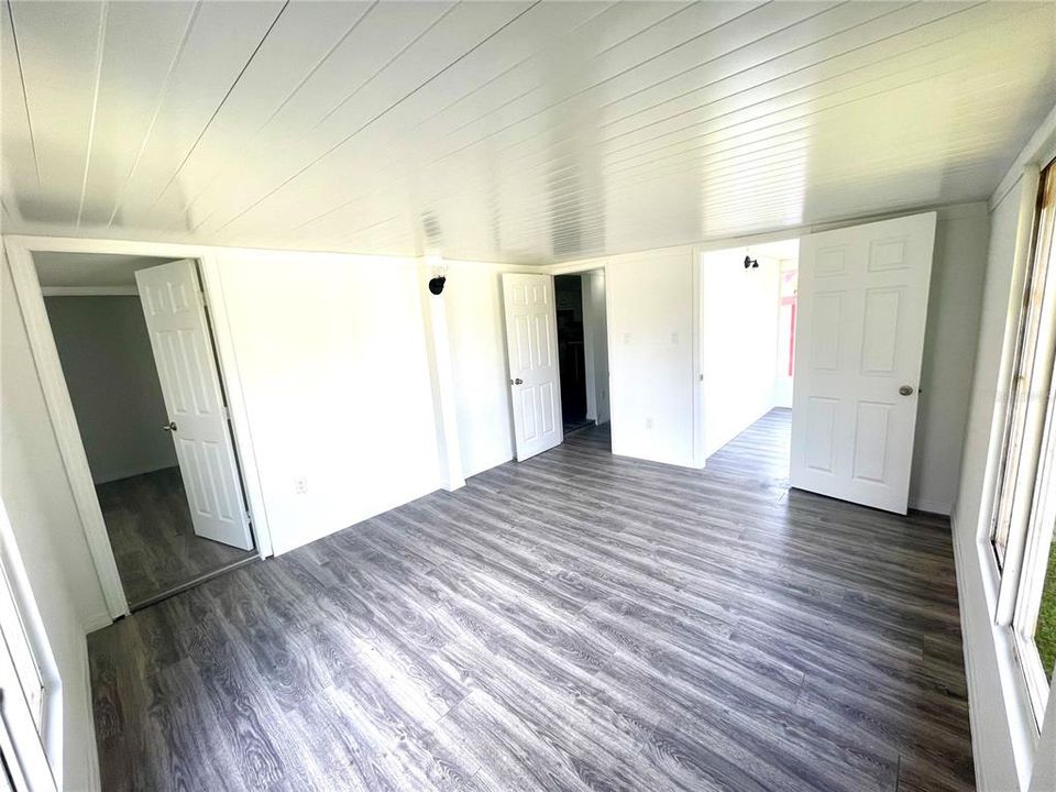 For Sale: $159,000 (2 beds, 1 baths, 1224 Square Feet)