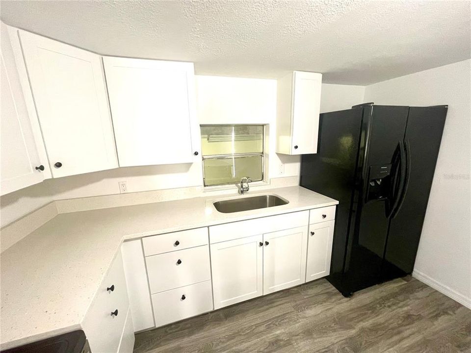 For Sale: $159,000 (2 beds, 1 baths, 1224 Square Feet)