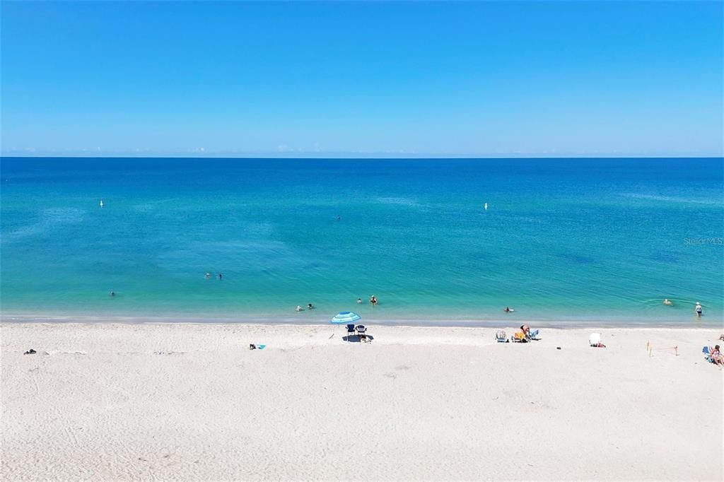 En Venta: $724,900 (3 camas, 2 baños, 1421 Pies cuadrados)