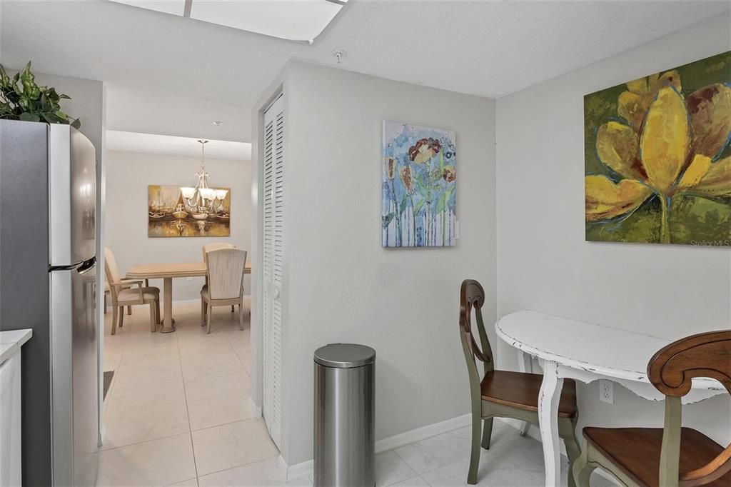 En Venta: $724,900 (3 camas, 2 baños, 1421 Pies cuadrados)