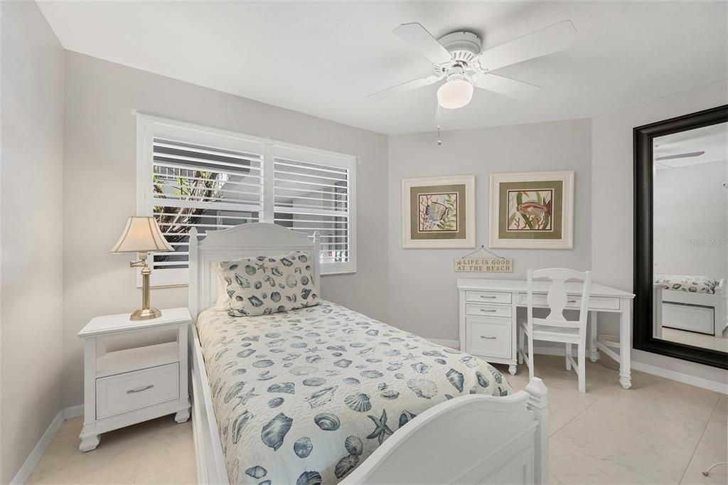 En Venta: $724,900 (3 camas, 2 baños, 1421 Pies cuadrados)