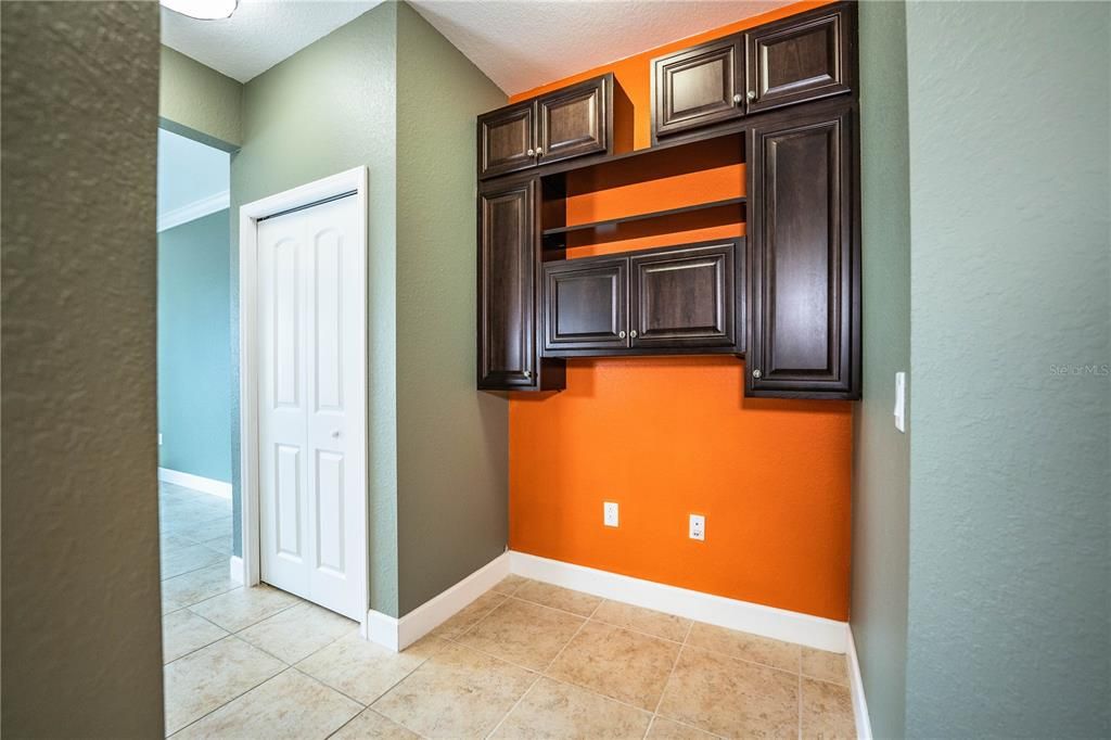 For Sale: $230,000 (3 beds, 2 baths, 1733 Square Feet)